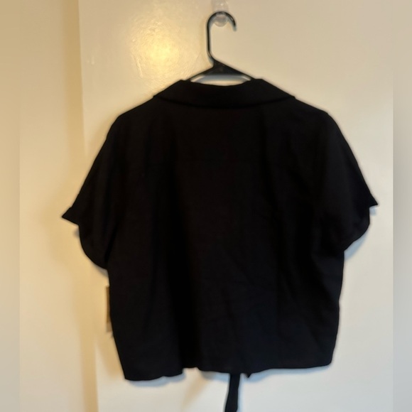 Elegant Black Linen Blouse by Caligraphe - Picture 6 of 8